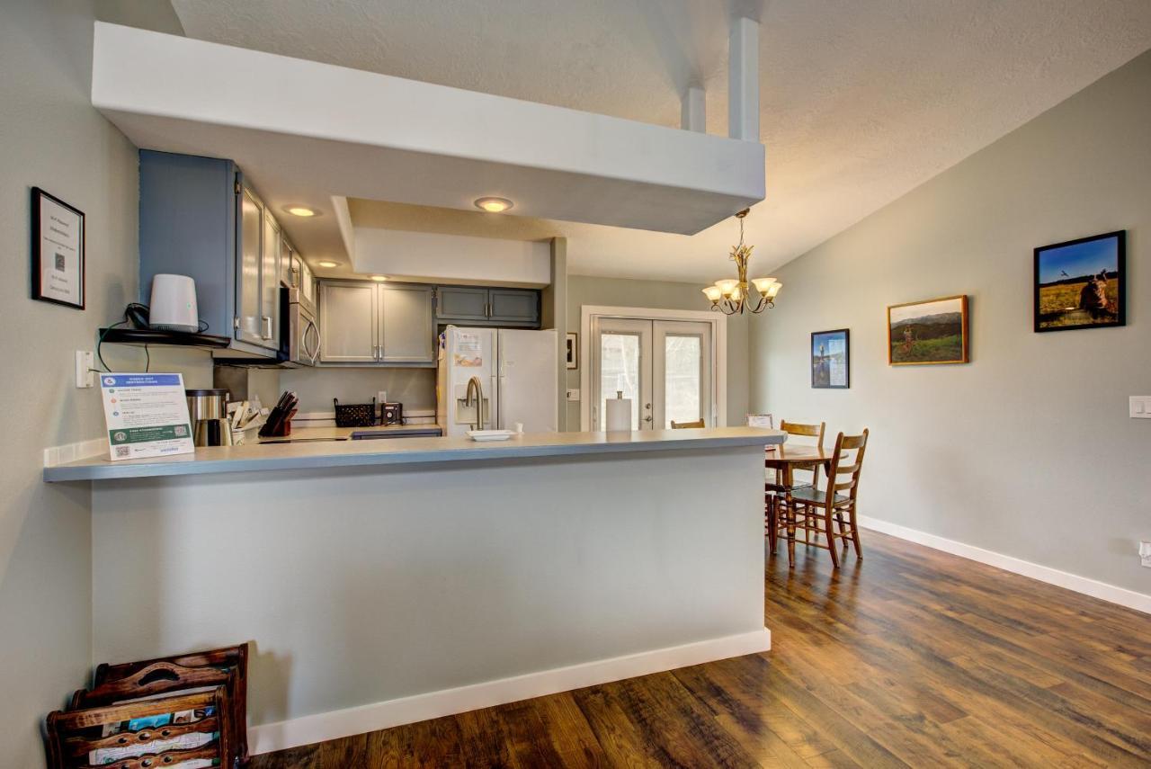 Hello Dolly! 3 Beds, 2 Bath, 2 Tv'S, Fireplace, Quiet Neighborhood In Star, Id Minutes From Walking Trails And River Views Игл Экстерьер фото