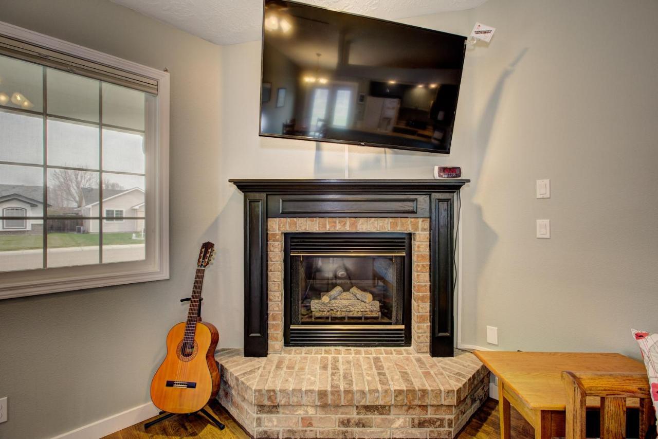 Hello Dolly! 3 Beds, 2 Bath, 2 Tv'S, Fireplace, Quiet Neighborhood In Star, Id Minutes From Walking Trails And River Views Игл Экстерьер фото